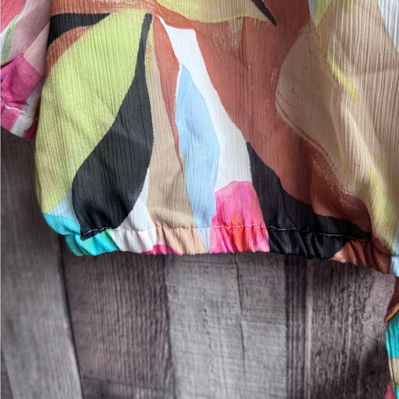 Floral Chiffon Cropped Wrap Top from Forever 21 - Picture 8 of 13